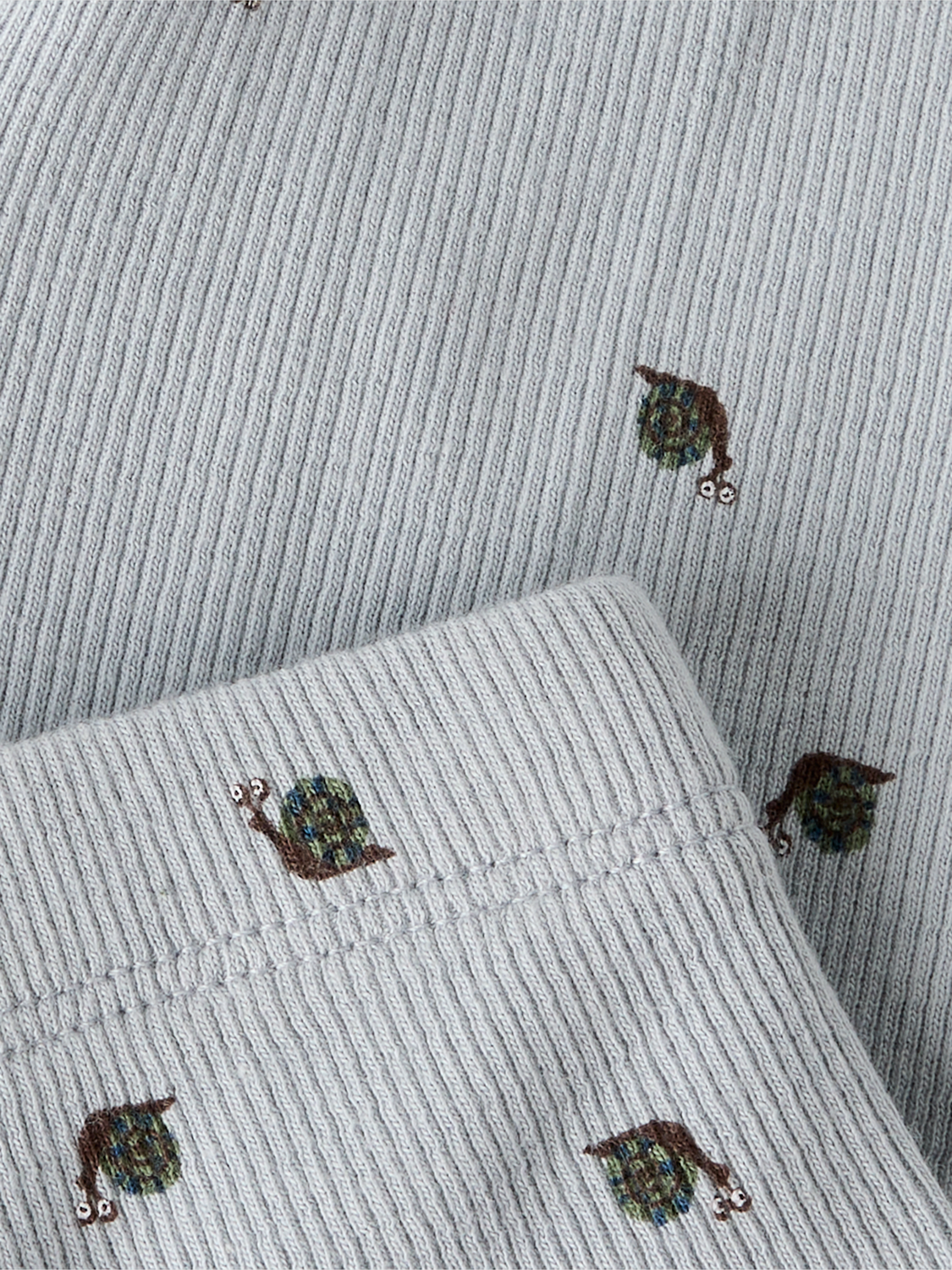 model_shot-front_full